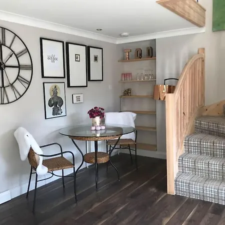 The Old Dairy - Romantic Country Apartment With Hot Tub & Log Burner Cupar Esterno foto
