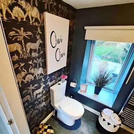 The Old Dairy - Romantic Country Apartment With Hot Tub & Log Burner Cupar Esterno foto